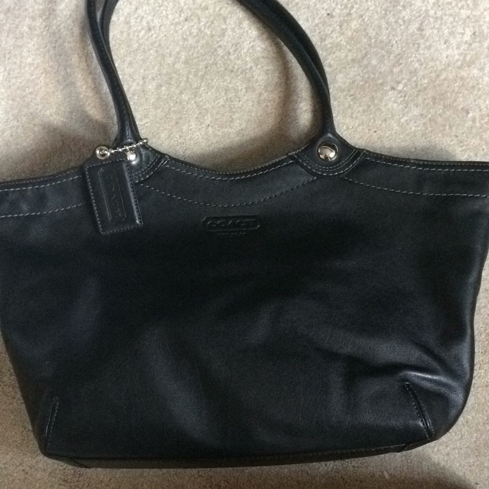 AUTHENTIC COACH SHOULDER BAG IN BLACK BAG PREOWNED